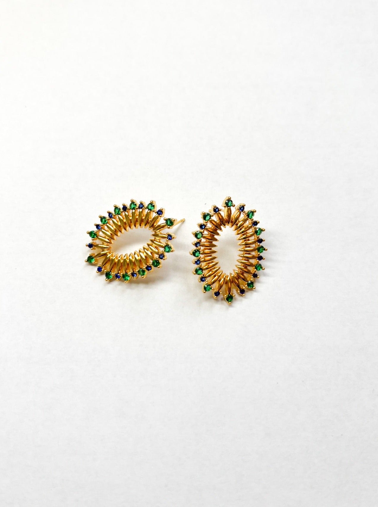 Sora Radiant Studs