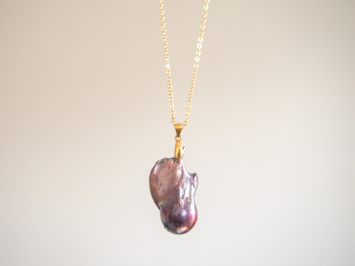 Blackish Baroque Pearl Pendant Necklace