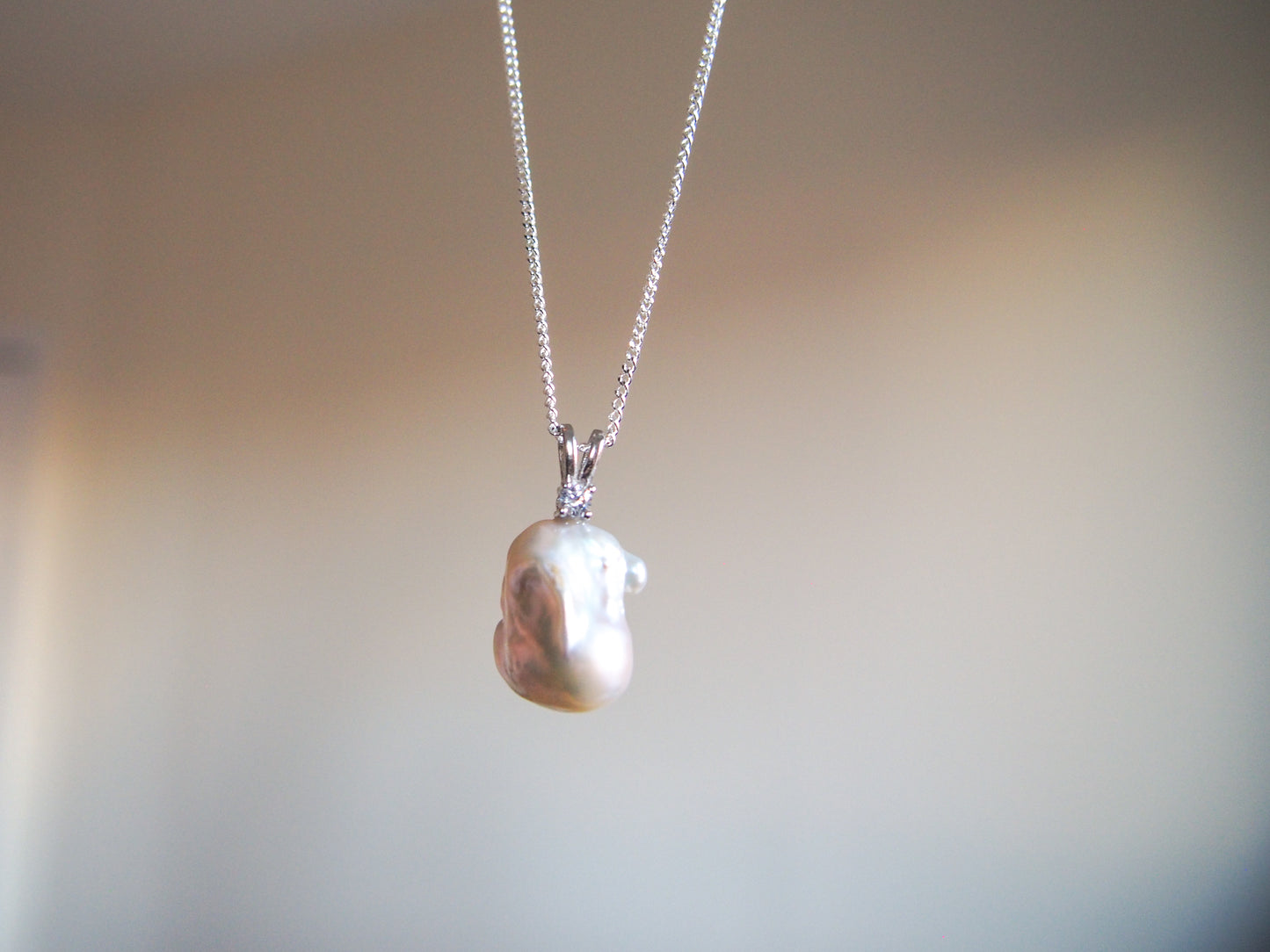Delmare Baroque Pearl Pendant Necklace
