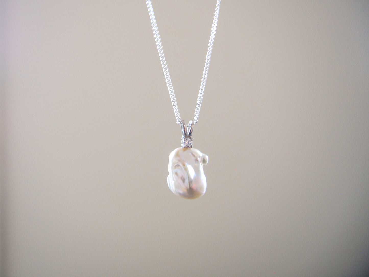 Delmare Baroque Pearl Pendant Necklace