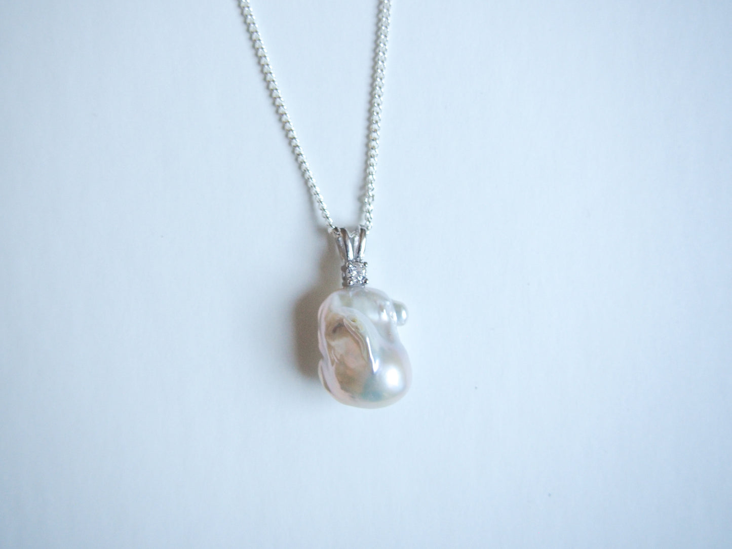 Delmare Baroque Pearl Pendant Necklace