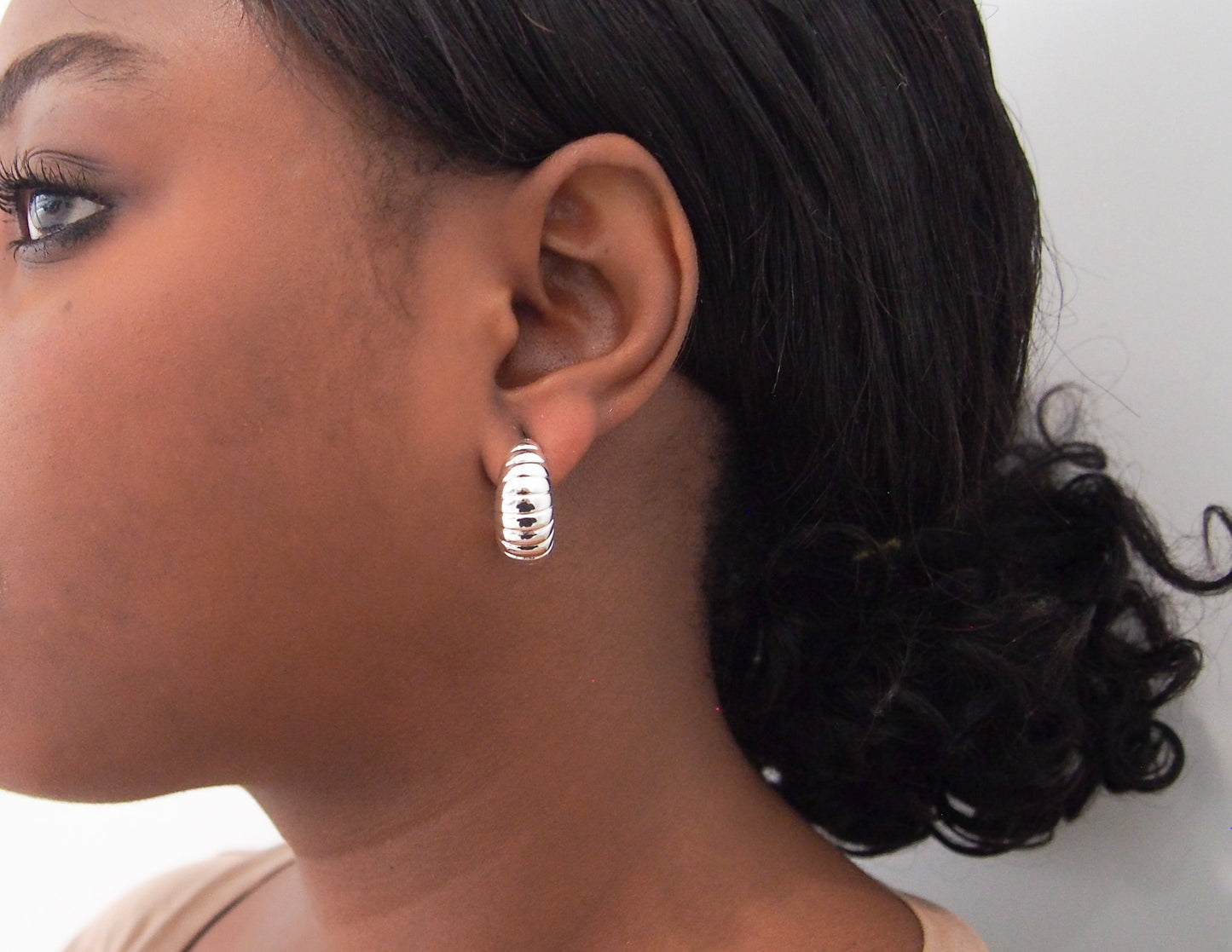 Patella Silver Studs