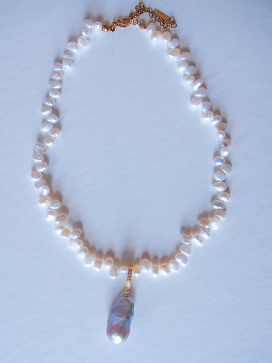 Marina Baroque Pendant Pearl Necklace
