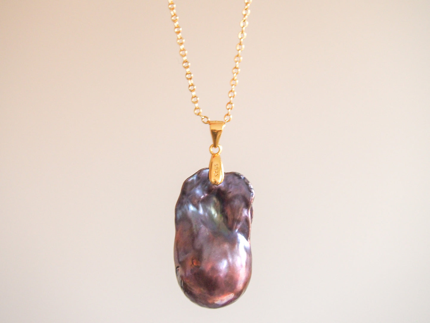 Black Baroque Pearl Pendant Necklace