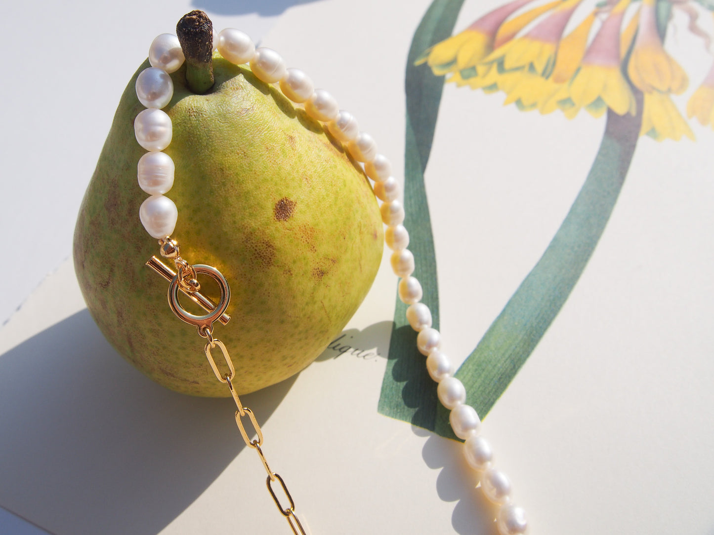 Noor Pearl Knot Necklace