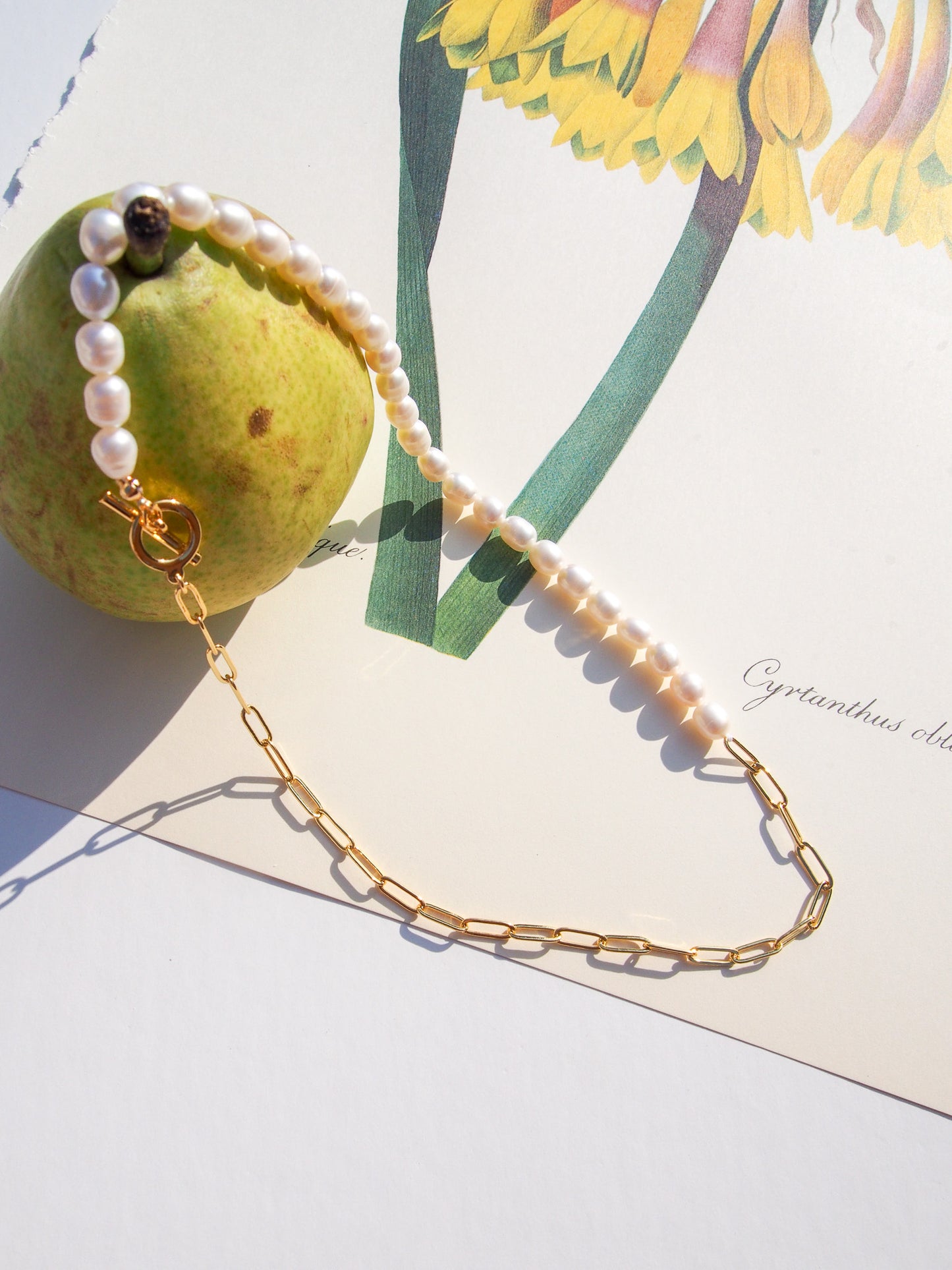 Noor Pearl Knot Necklace