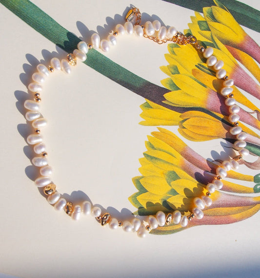 Dina Pearl Necklace
