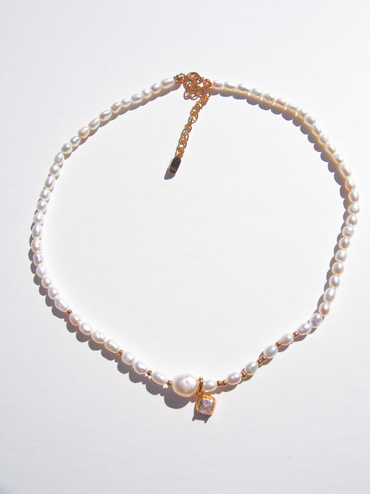 Radiant Crystal Pearl Necklace