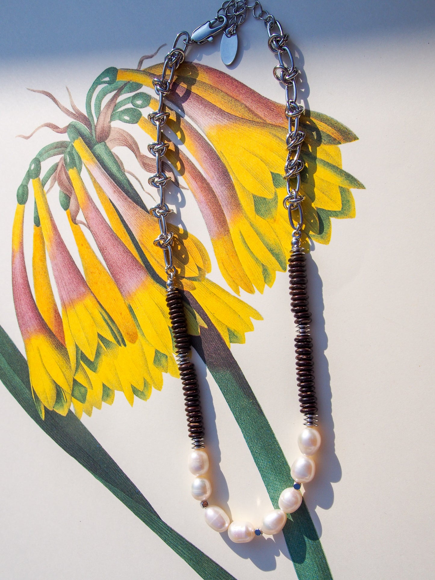 Jungle Pearl Necklace Chain