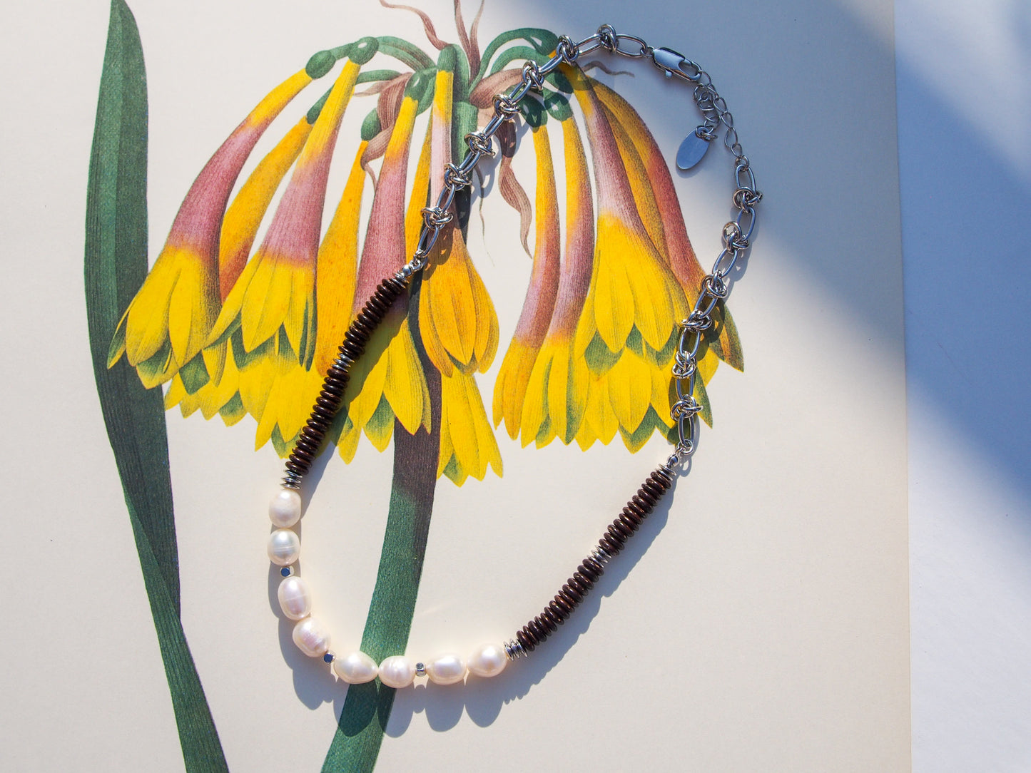 Jungle Pearl Necklace Chain