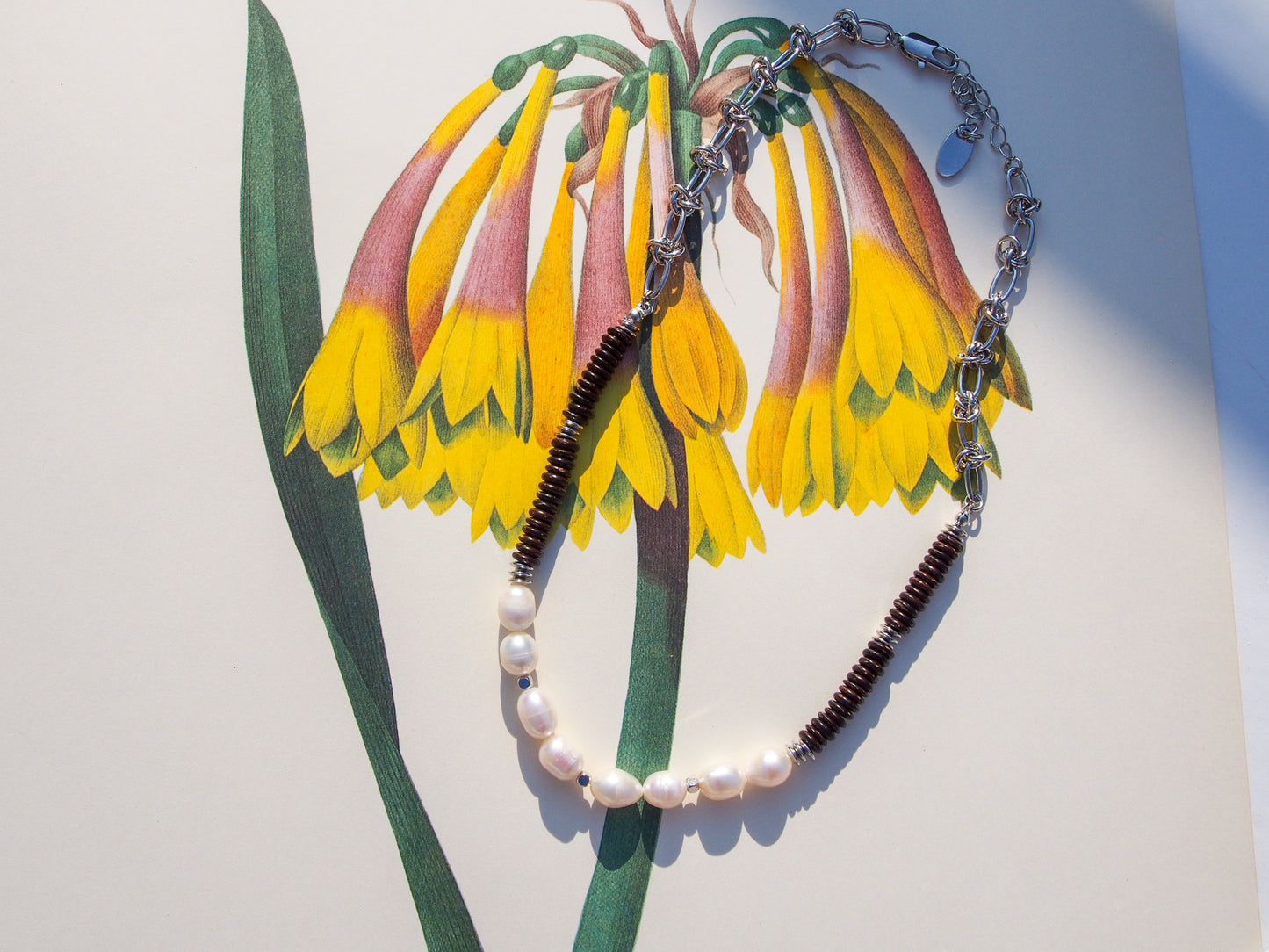 Jungle Pearl Necklace Chain