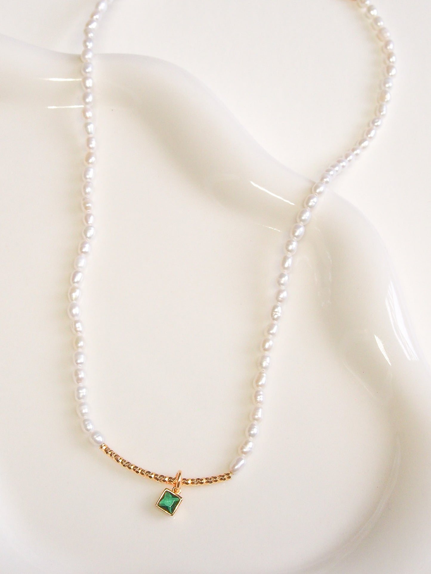 Green Zircon Pearl Pendant Necklace