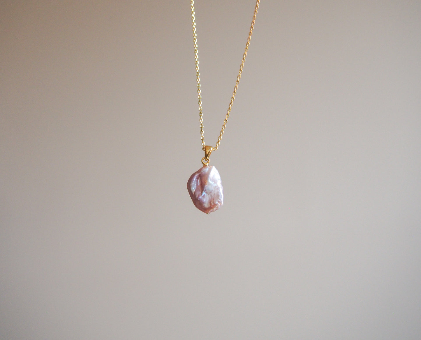 Baroque Pearl Pendant Necklace