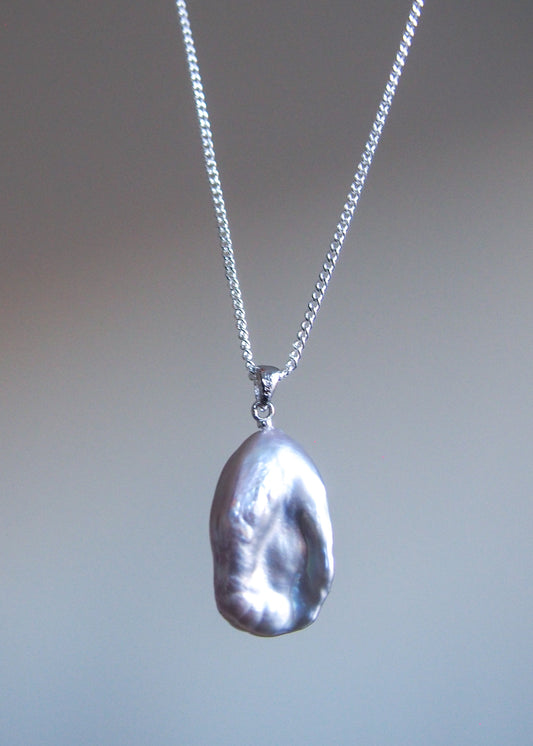 Naia Baroque Pearl Pendant