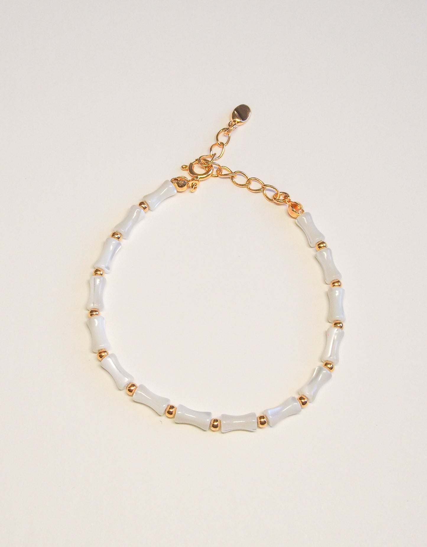 Chic Shell Bracelet