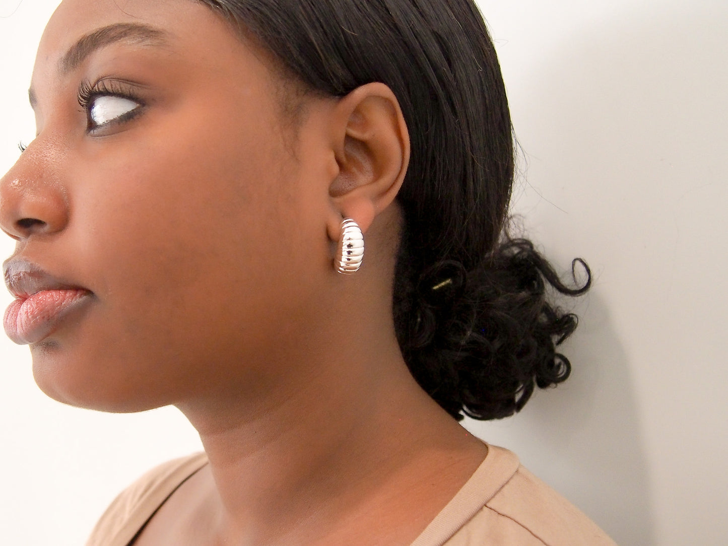 Patella Silver Studs